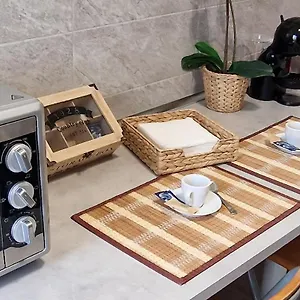 Shepherd's House , Milano Italia