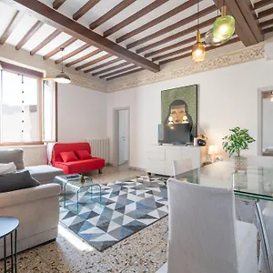 Urban Center , Arezzo Italia